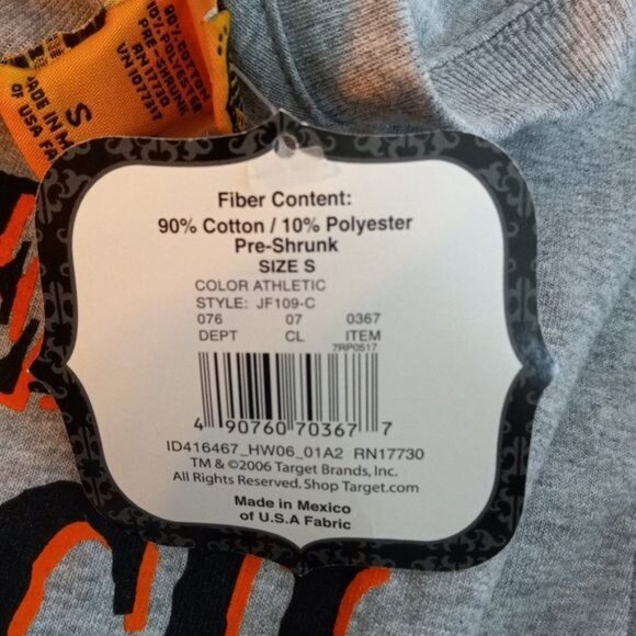 Unisex Kids Size S Small Gray My Sister Is A Witch Graphic T Shirt Halloween NEW - Picture 7 of 7